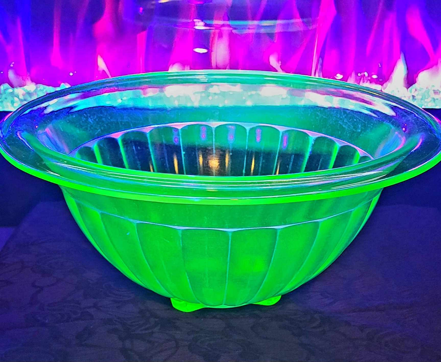 Medium Size Uranium Glass Mixing Bowl